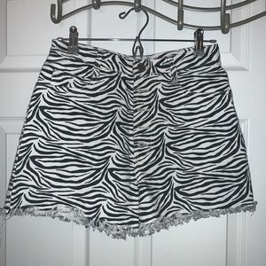 Zebra, high waisted, no zip, shorts NEVER WORN